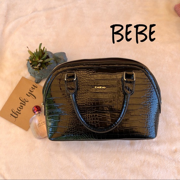 bebe Handbags - NWOT🎉BEBE BAG🖤